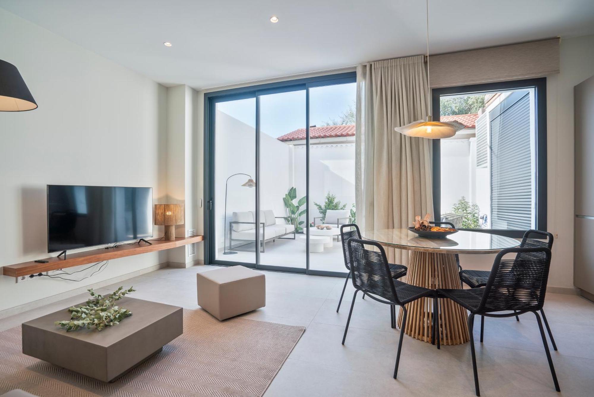 Sitges Spaces Garden Condo-2 Bedrooms, 2 Bathrooms, Garden Terrace, Near Center, Sleeps Up To 6- Monthly Rentals Only Exterior foto