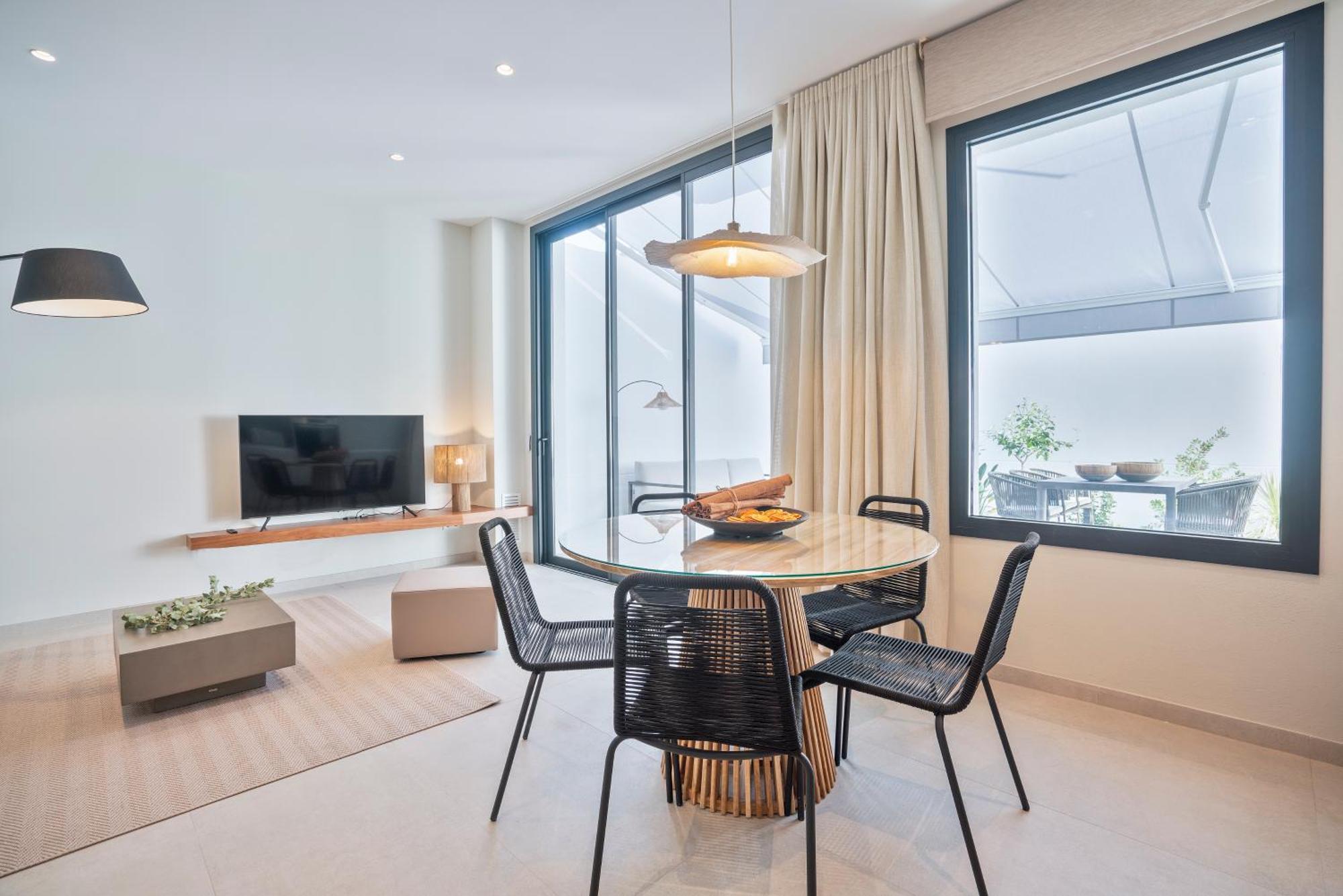 Sitges Spaces Garden Condo-2 Bedrooms, 2 Bathrooms, Garden Terrace, Near Center, Sleeps Up To 6- Monthly Rentals Only Exterior foto